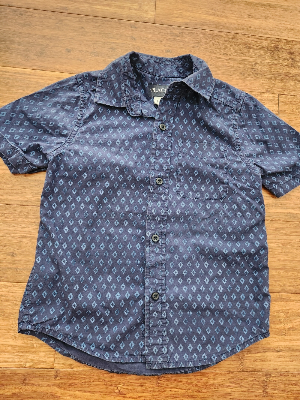 The Children's Place Boy's Navy Diamond Short Sleeve Button Up Shirt, Size 5 / 6